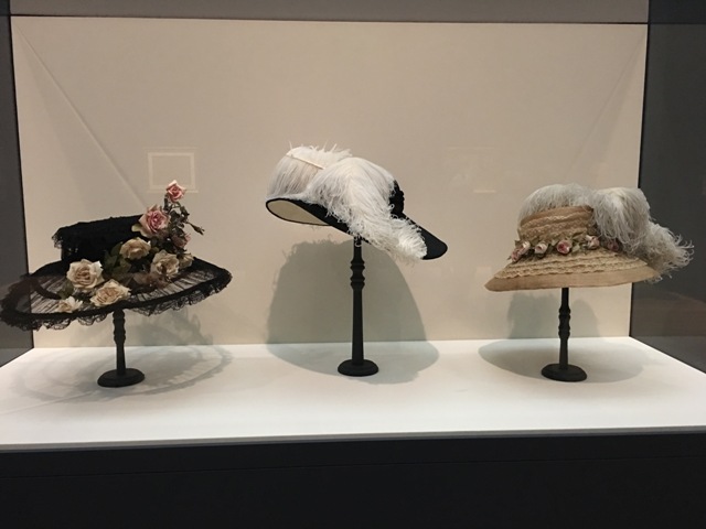 hats2